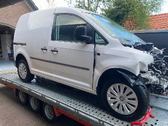 damaged passenger cars Volkswagen Caddy 1.0 TSI 2019/8