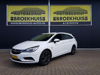 Opel Astra Sports Tourer 1.4 Turbo 120 Jaar Edition picture 1