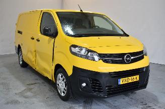 Vaurioauto  commercial vehicles Opel Vivaro 1.5 CDTI L2H1 Edit. 2021/12
