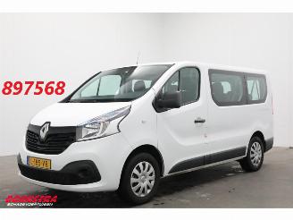 Voiture accidenté Renault Trafic Passenger 1.6 dCi 9-Pers Expression Energy Airco 2017/11