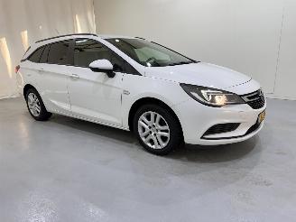 danneggiata veicoli commerciali Opel Astra Sports Tourer 1.0 Online Edition 2019/1