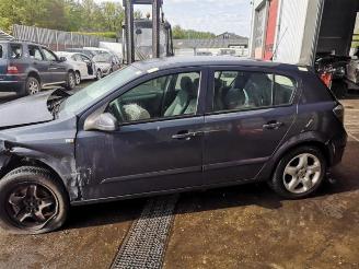 uszkodzony samochody osobowe Opel Astra Astra H (L48), Hatchback 5-drs, 2004 / 2014 1.4 16V Twinport 2008