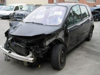 rozbiórka samochody osobowe Renault Scenic  2004/4