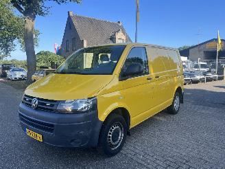 dommages fourgonnettes/vécules utilitaires Volkswagen Transporter 2.0 TDI 75KW AIRCO COMFORTLINE 2013/6