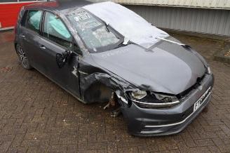 damaged passenger cars Volkswagen Golf Golf VII (AUA), Hatchback, 2012 / 2021 1.5 TSI Evo BlueMotion 16V 2019/12