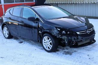 damaged passenger cars Opel Astra Astra K, Hatchback 5-drs, 2015 / 2022 1.4 Turbo 16V 2019/1