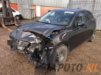 Schade bestelwagen Mazda 2 2 (DJ/DL), Hatchback, 2014 1.5 SkyActiv-G 90 2017/5
