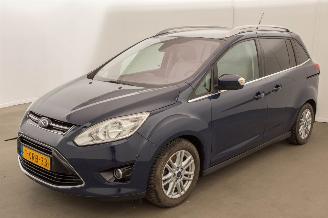 damaged passenger cars Ford C-Max 1.0 7 persoons Clima Navi 2013/6