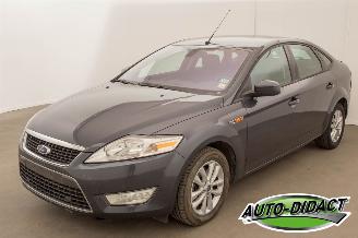damaged passenger cars Ford Mondeo 1.8 TDCI 92 kw Airco 2010/5