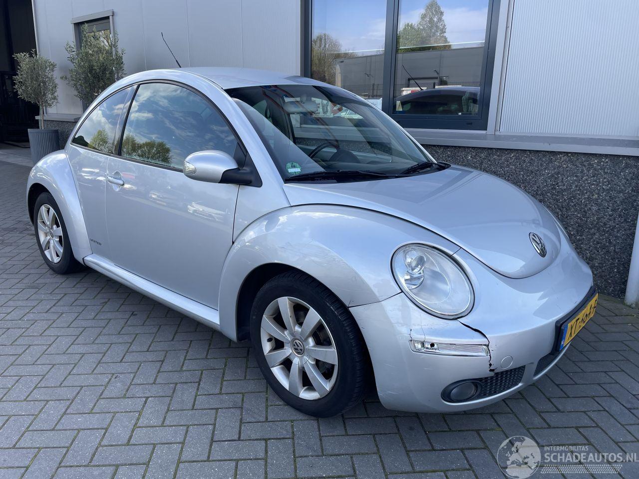 Volkswagen New-beetle 1.4 16V Trendline 122000km