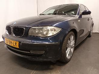 krockskadad bil auto BMW 1-serie 1 serie (E87/87N) Hatchback 5-drs 116i 1.6 16V (N43-B16A) [90kW]  (09-=
2007/06-2011) 2008/2