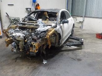 Voiture accidenté Mercedes A-klasse A (177.0) Hatchback 2.0 A-250 Turbo 16V (M260.920) [165kW]  (03-2018/1=
2-2025) 2018/9