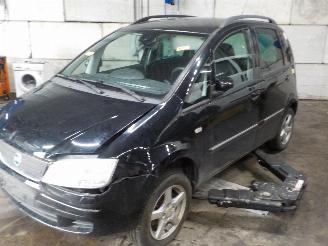 Auto incidentate Fiat Idea Idea (350AX) MPV 1.4 16V (Euro 5) [70kW]  (01-2004/12-2012) 2007/7