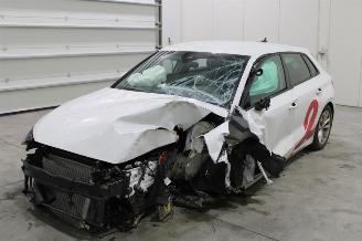 uszkodzony samochody osobowe Audi A3  2022/11