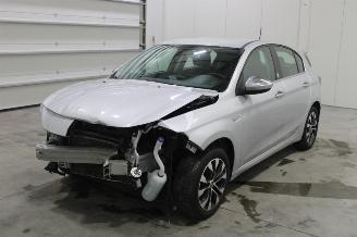 damaged passenger cars Fiat Tipo  2019/9