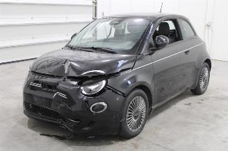 Damaged car Fiat 500  2021/9
