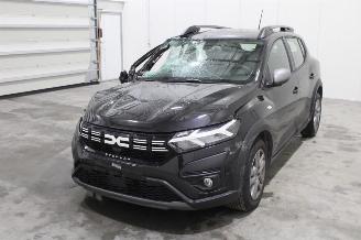 danneggiata veicoli commerciali Dacia Sandero  2023/6