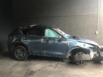 Damaged car Mazda CX-5  2018/1