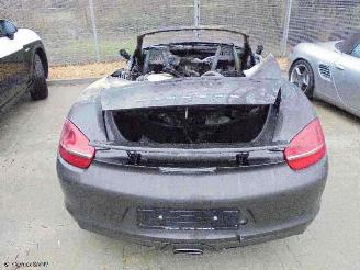 damaged passenger cars Porsche Boxster cabrio   2800 benzine 2013/1
