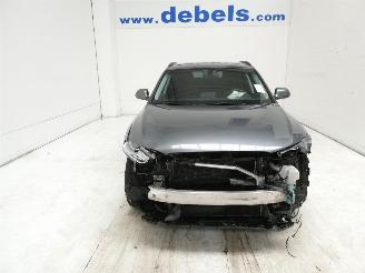 Damaged car Audi Q3 2.0 D 2016/8